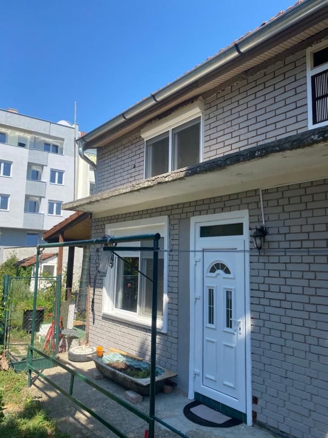 Apartment Escape Novi Sad Bagian luar foto